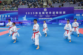 石川佳纯来中国赴婚宴！上台致辞祝福闺蜜，身材发福，变圆润了.